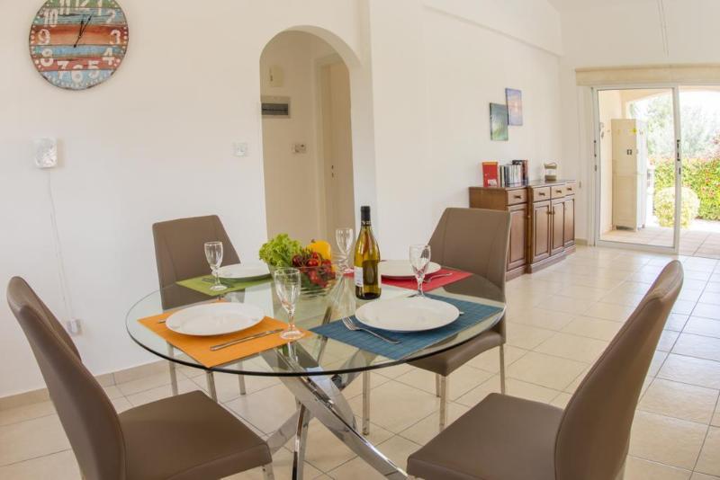 Bungalow Mikaella By Ezoria Villas Coral Bay Extérieur photo